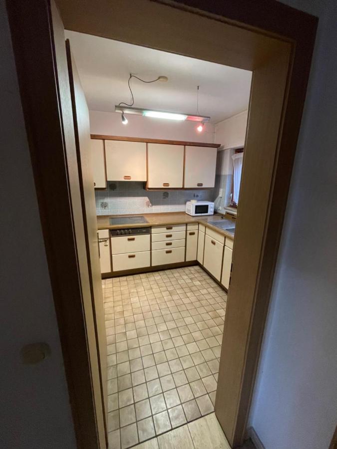 Bonn-Beuel Zentrale Ferienwohnung Mit Parkplaetzen Esterno foto