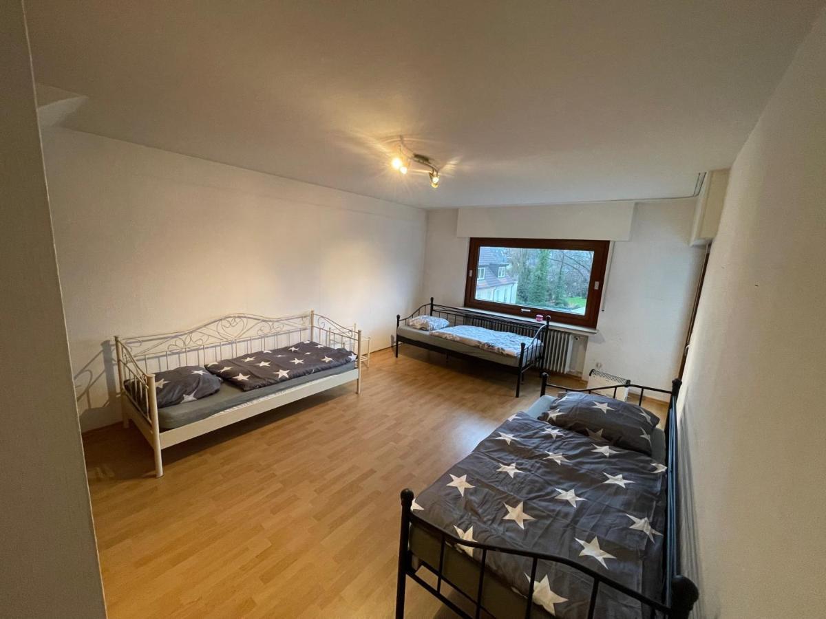 Bonn-Beuel Zentrale Ferienwohnung Mit Parkplaetzen Esterno foto