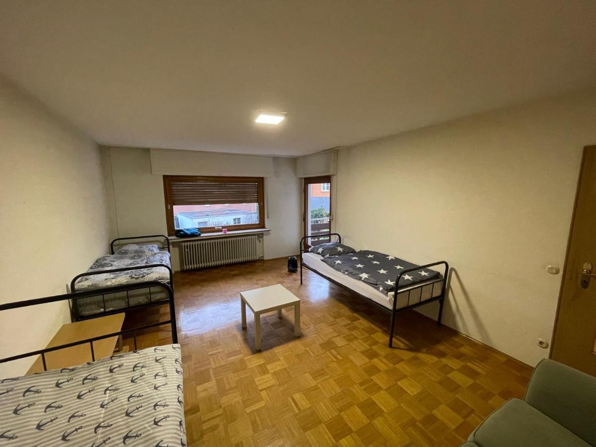 Bonn-Beuel Zentrale Ferienwohnung Mit Parkplaetzen Esterno foto