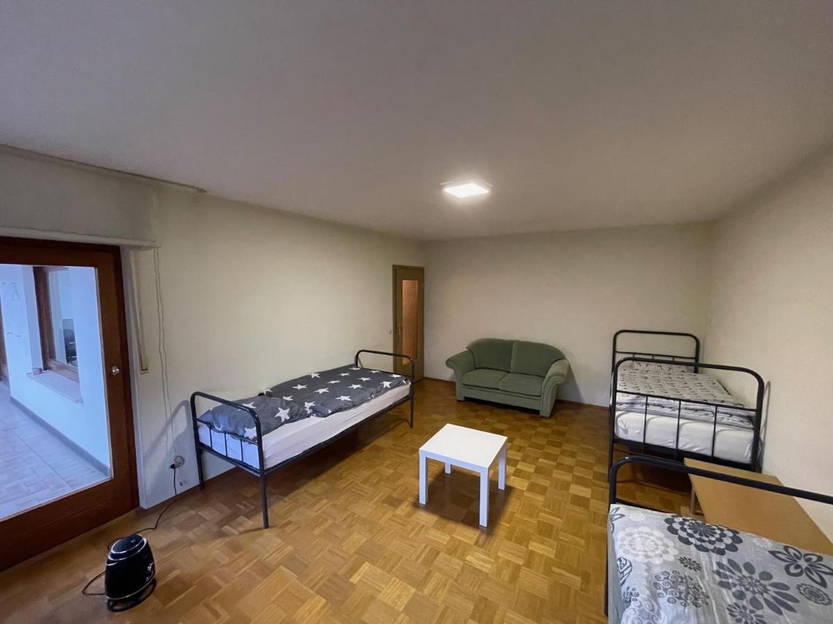 Bonn-Beuel Zentrale Ferienwohnung Mit Parkplaetzen Esterno foto
