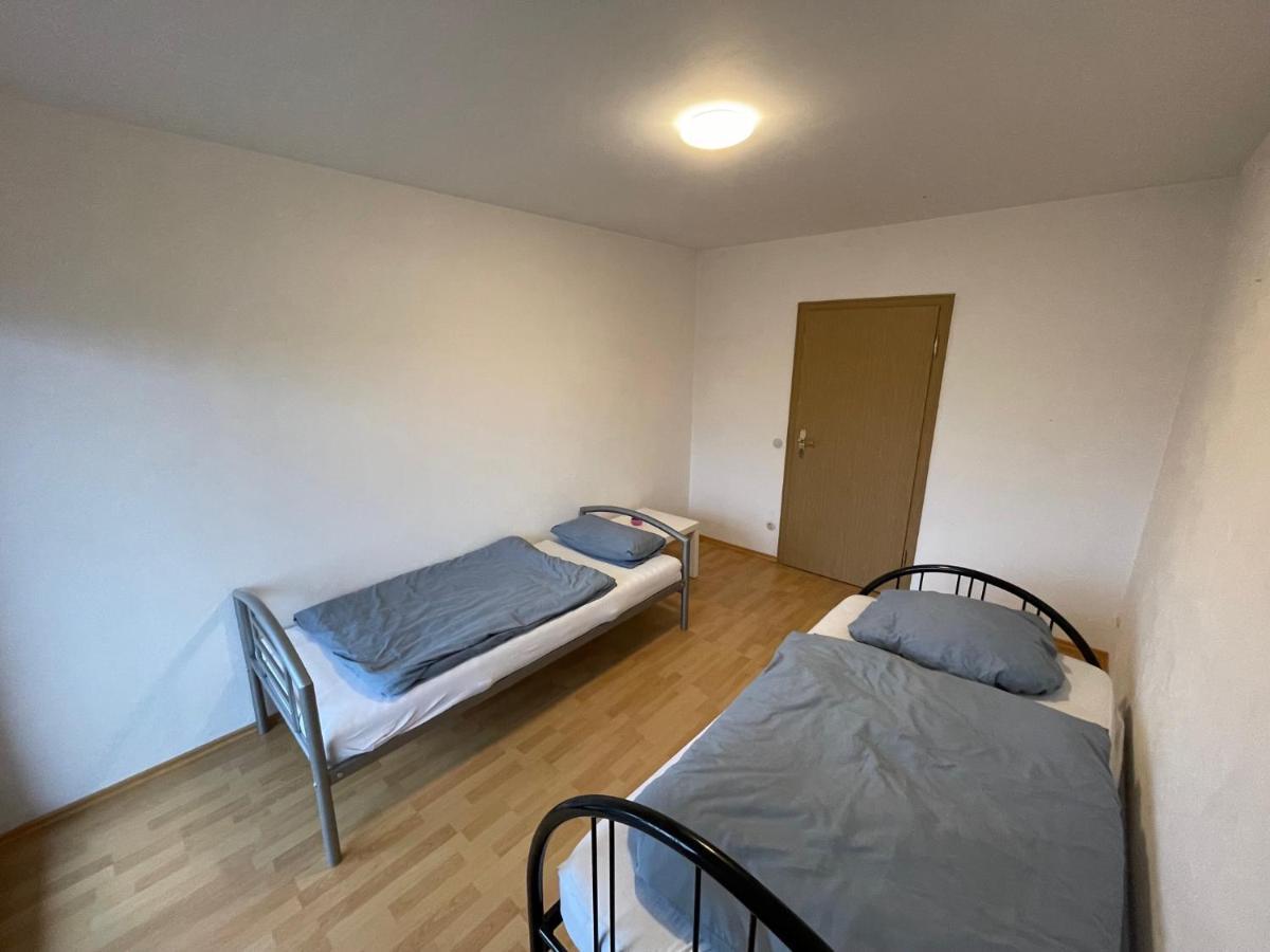 Bonn-Beuel Zentrale Ferienwohnung Mit Parkplaetzen Esterno foto