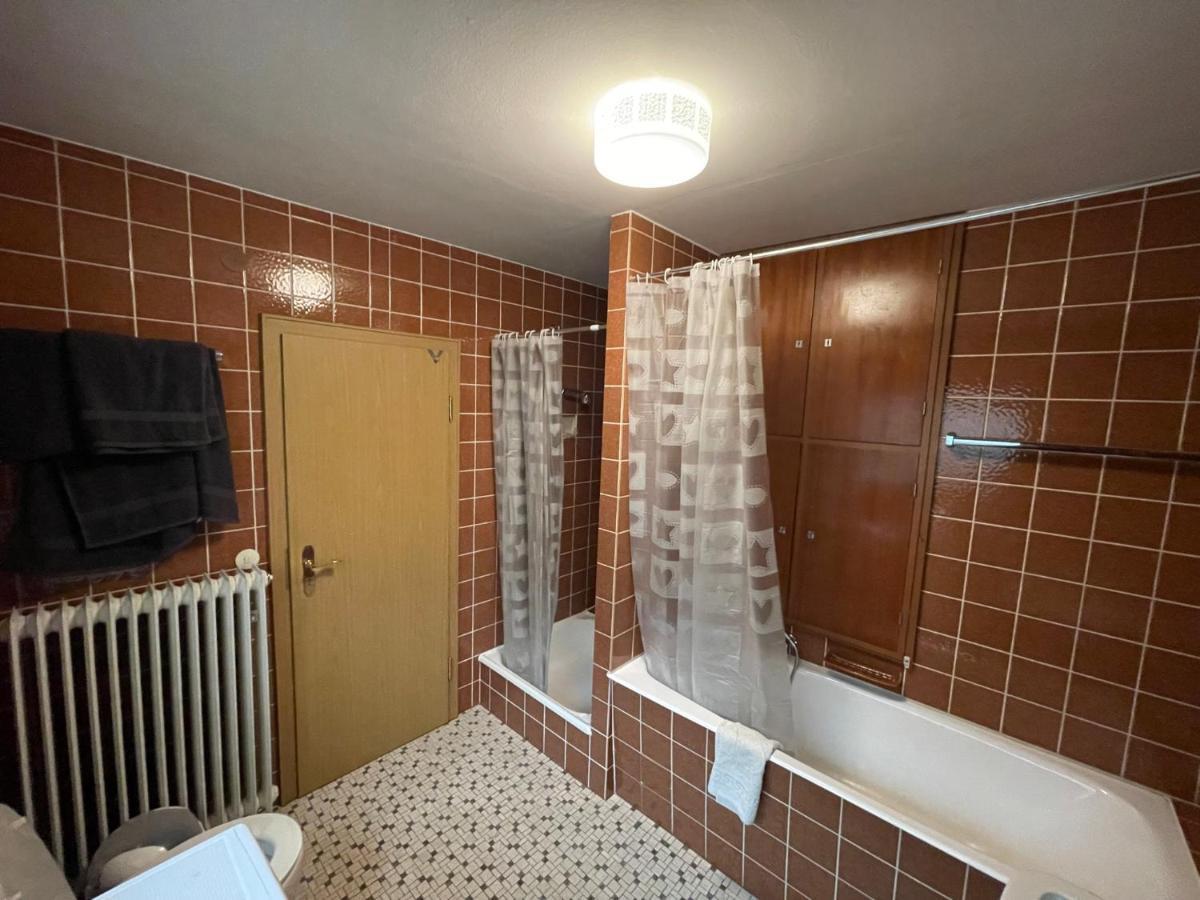 Bonn-Beuel Zentrale Ferienwohnung Mit Parkplaetzen Esterno foto